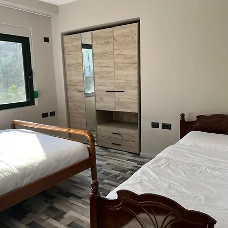 La Piazza City Center Apartment